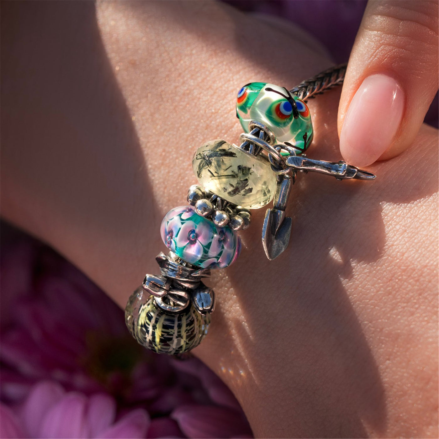 Prehnit Turmalin Kvarccal Bead