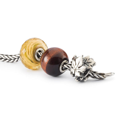 Jumbo kerek vörös tigrisszem bead - Trollbeads Ékszerek Magyarország
