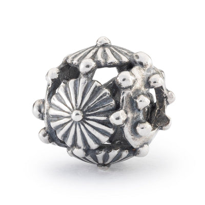 Szerencsés Százszorszép Bead - Trollbeads Ékszerek Magyarország