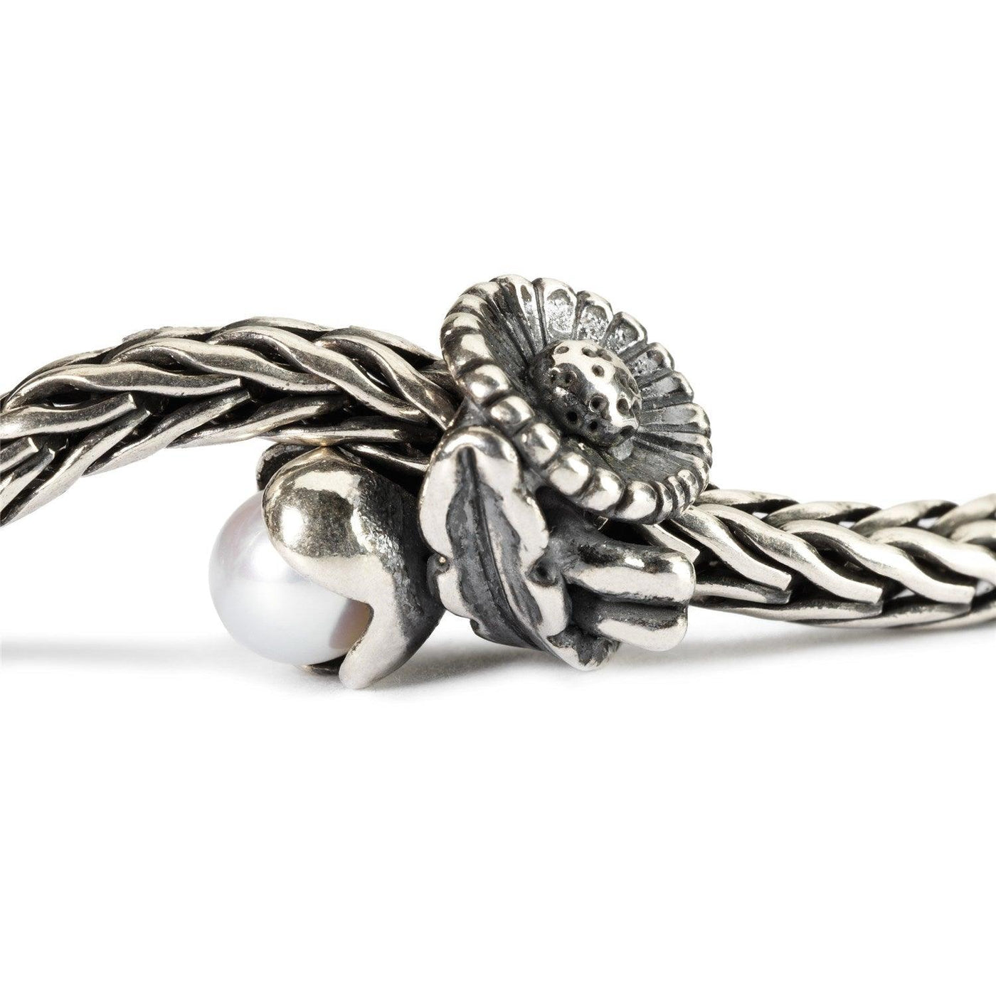 Áprilisi Százszorszép Bead - Trollbeads Ékszerek Magyarország